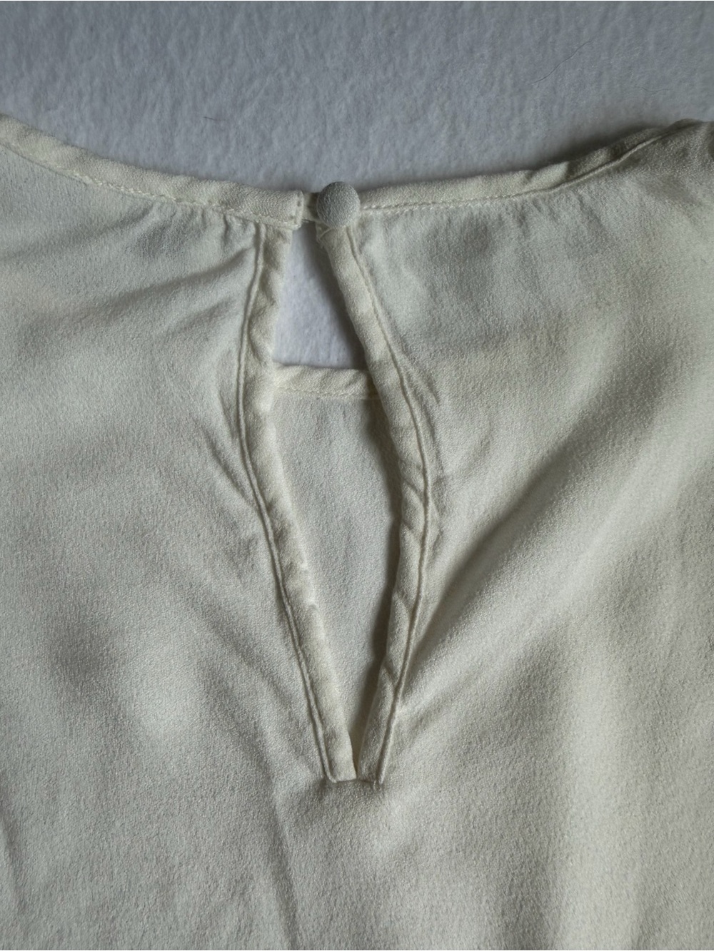 Wilfred Aritzia Ivory Crepe Blouse Puff Sleeve Button Cuff Top S View 6